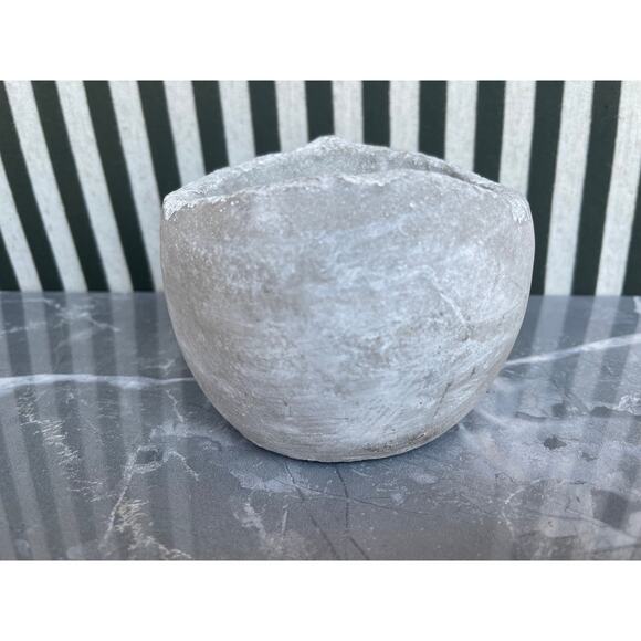 Cement Face Planter - Picture 7 of 8